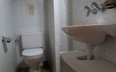 Cassiopée 26: Luminaire Plomberie, Propriété, Robinet, Toilette, Siège De Toilette, Salle De Bains, Noir, Lavabo, Violet, Évier