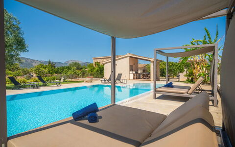 Cas Ciutada: Piscine, Mobilier De Jardin, Loisir, Recours, Ombre, Chaise, Structure En Plein Air, Eco Hôtel, Parapluie, Vacances