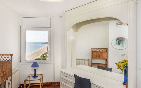 Playa de Aro 230: Bois, Design Intérieur, Sol, Sol, Meubles, Pièce, Plafond, Appartement, Mer, Chambre
