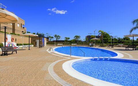 Jardines del Mar i: Composite, Piscine, Ombre, Recours, Mobilier De Jardin, Hôtel, Centre De Loisirs, Clôture, Ville Resort