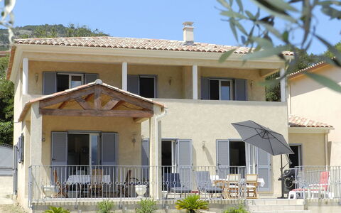 Fidiamare: Maison, Domicile, Propriété, Bâtiment, Immobilier, Toit, Zone Résidentielle, Architecture, Quartier, Chalet