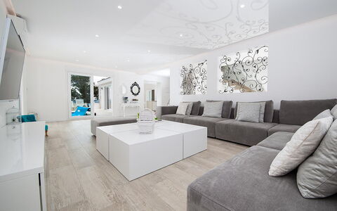 Prestige: Luminaire Plomberie, Robinet, Baignoire, Bâtiment, Design Intérieur, Salle De Bains, Confort, Style, Sol