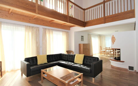 Linnehan: Canapé, Meubles, Propriété, Table, Confort, Bois, Canapé-Lit, Salon, Sol, Design Intérieur