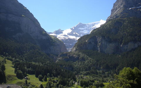 Chalet Almisräba: Ciel, Montagne, Plante, Écorégion, Paysage Naturel, Arbre, Terrain, Paysage, Nuage, Vallée