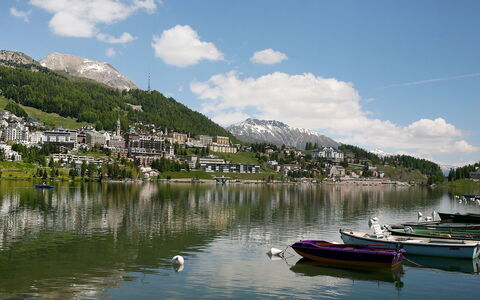 Chesa Daniela B - Anita: L'Eau, Nuage, Ciel, Montagne, Ressources En Eau, Bateau, Navire, Bleu Azur, Paysage Naturel, Lac