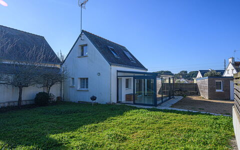 Zal: Ciel, Nuage, Écorégion, Plante, Lot Terre, Bâtiment, Paysage Naturel, Porte, Plaine, Herbe