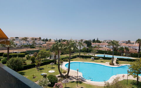 Lorcrisur: Piscine, Propriété, Recours, Immobilier, Vacances, Zone Résidentielle, Bâtiment, Maison, Domicile, Été