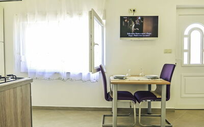 Logement:&nbsp;Ana 102.1