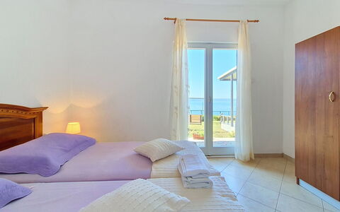 Vesna: Mer, Sol, Océan, Côte, Chaise, Appartement, Ombre, Tache De Bois, Mobilier De Jardin, Dur