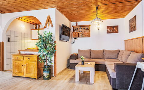 Sunny: Meubles, Bois, Design Intérieur, Domicile, Sol, Pièce, Sol, Plafond, Canapé, Salon