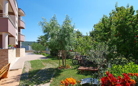 Zadar Bibinje 208: Propriété, Immobilier, Zone Résidentielle, Arbre, Domicile, Bâtiment, Maison, Jardin, Architecture, Plante