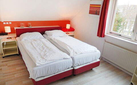 Noordwijk 450: Meubles, Propriété, Confort, Fenêtre, Bâtiment, Bois, Cadre De Lit, Textile, Oreiller, Design Intérieur