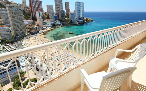 Benidorm 926: Propriété, Appartement, Immobilier, Condominium, Bâtiment, Balcon, Bleu Azur, Vacances, Pièce, Mer