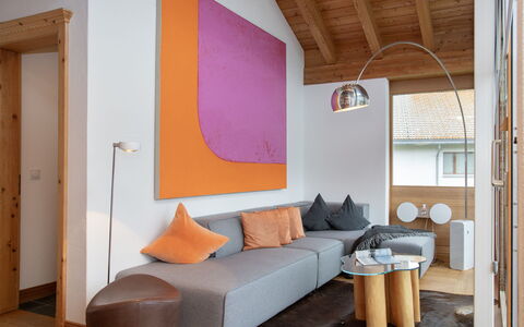 Chesa Vadret 12: Meubles, Design Intérieur, Sol, Mur, Sol, Bois, Salon, Domicile, Canapé, Plafond