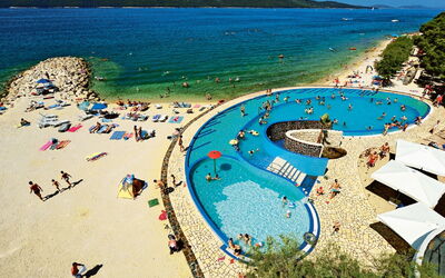 Zaton (Šibenik) 102: L'Eau, Ciel, Bleu Azur, Plage, Piscine, Cotiers Et Relief Océaniques, Loisir, Arbre