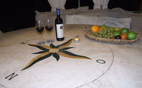 Villa Pineta: Table, Vaisselle, Champagne Verres À Pied, Verre, Verres À Pied, Maîtresse, Aliments
