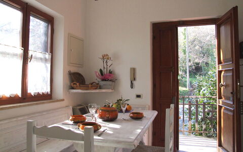 Villa Agrifogli: Pièce, Propriété, Meubles, Bâtiment, Design Intérieur, Maison, Table, Domicile, Fenêtre, Sol