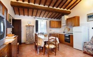 Giaggiolo: Propriété, Pièce, Bâtiment, Meubles, Maison, Immobilier, Design Intérieur, Chalet, Sol, Domicile