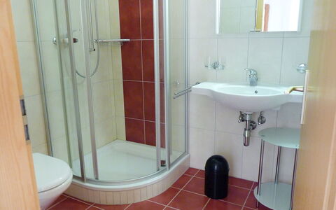 Ardévine 5: Luminaire Plomberie, Robinet, Évier, Miroir, Salle De Bains, Violet, Design Intérieur, Douche