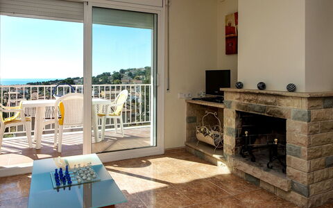 Juan: Propriété, Pièce, Bâtiment, Salon, Sol, Design Intérieur, Foyer, Maison, Cheminée, Immobilier