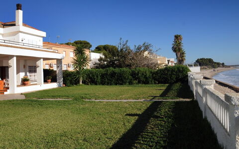 Urb.maricel: Ciel, Propriété, Plante, Bâtiment, Arbre, Zone Résidentielle, Herbe, Ombre, Immobilier, Arecales