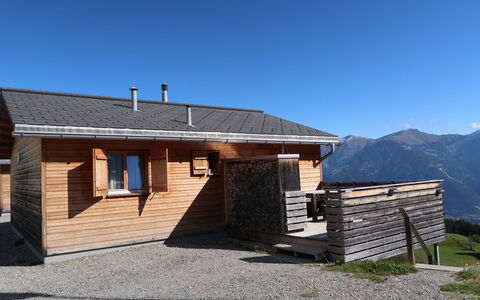 Maiensäss Superior: Ciel, Bâtiment, Montagne, Fenêtre, Bois, Maison, Pente, Chalet, Plante, Montagnes Relief